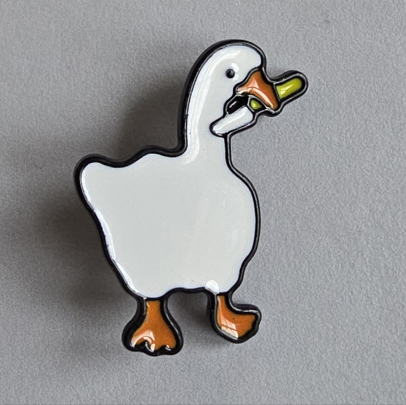 Jewelry - Goose with a knife pin enamel lapel brooch bird duck white black